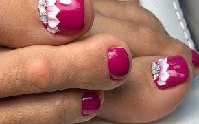 Модный педикюр 2024: тенденции моды, описание, 162 фото. Красивые рисунки, идеи дизайна ногтей на ногах, модные в 2024 году: фото